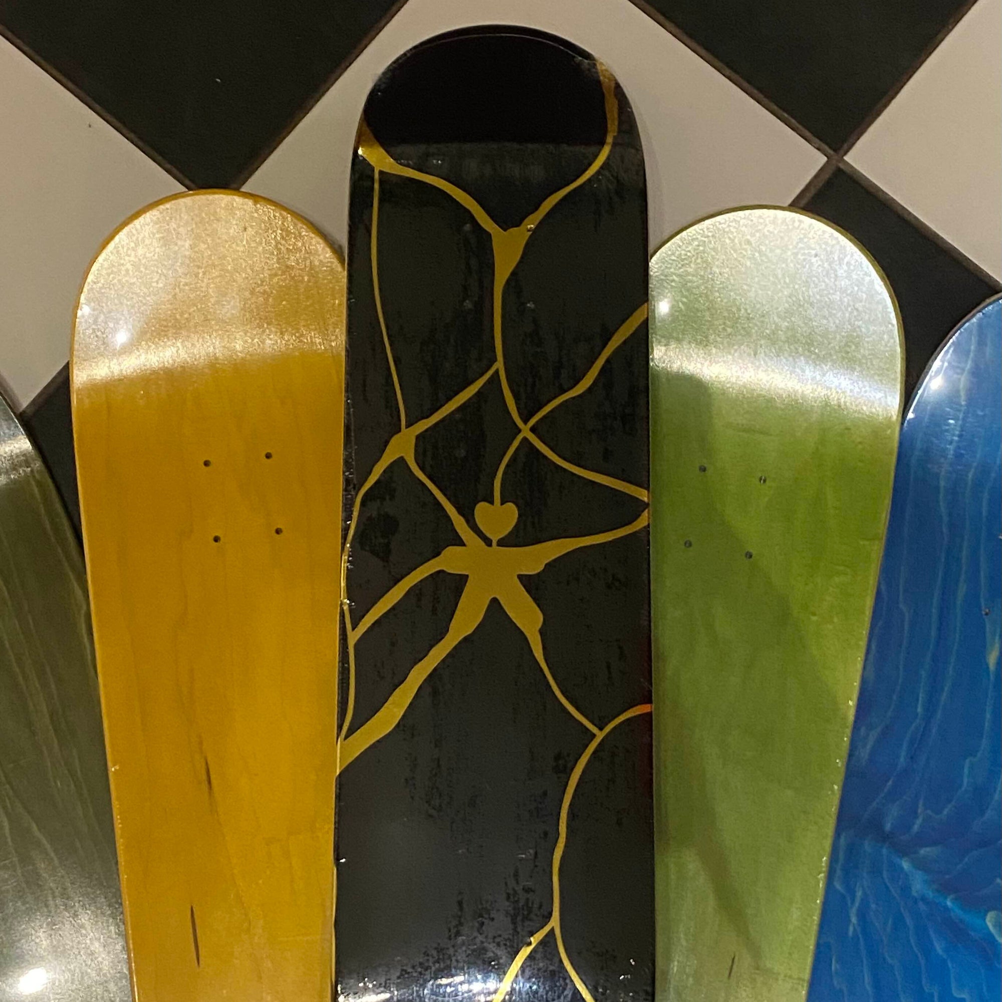 Kintsugi (金継ぎ)