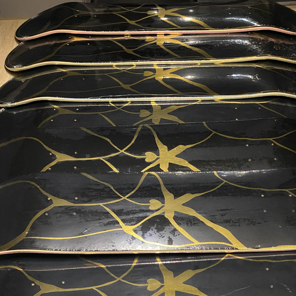 Kintsugi (金継ぎ)