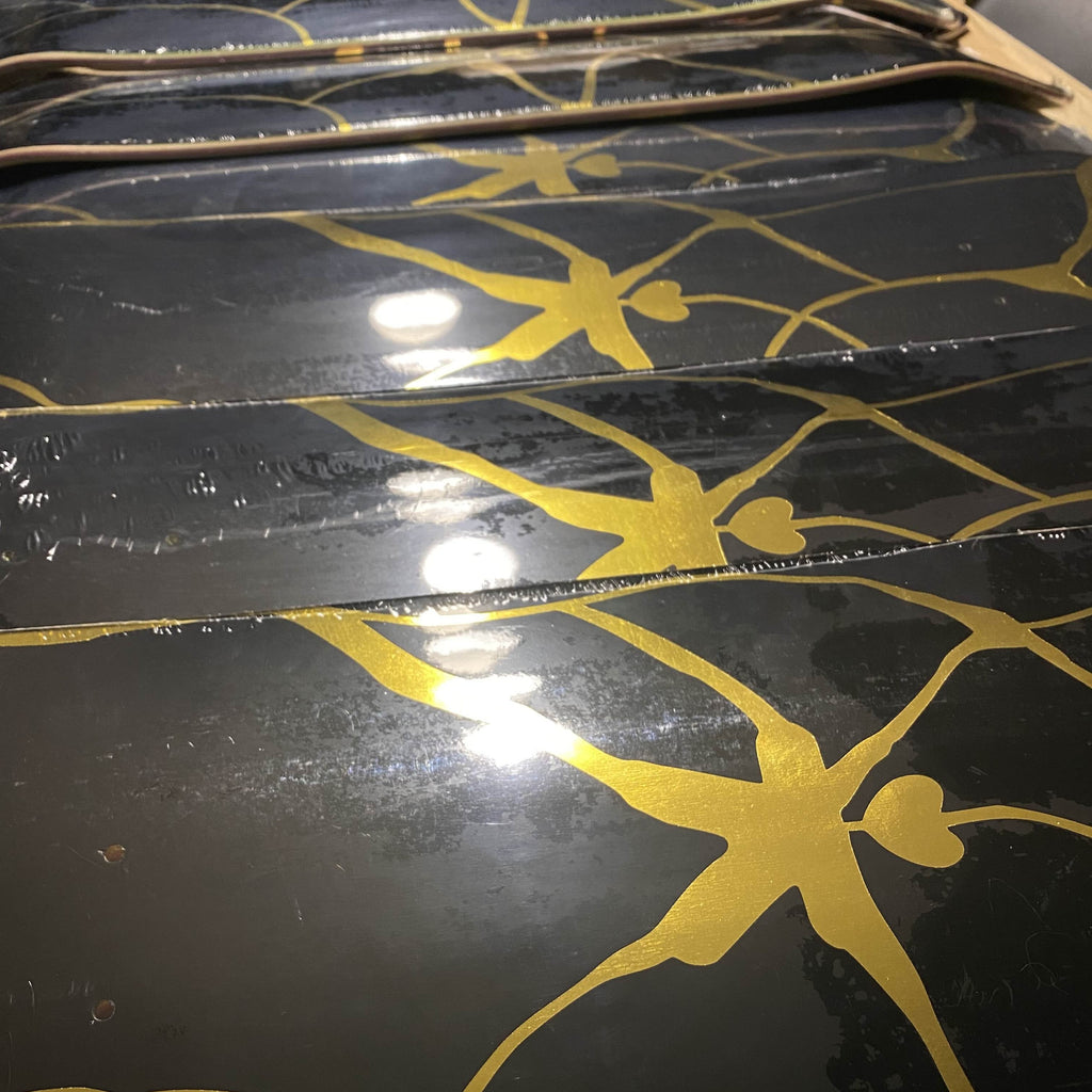 Kintsugi (金継ぎ)